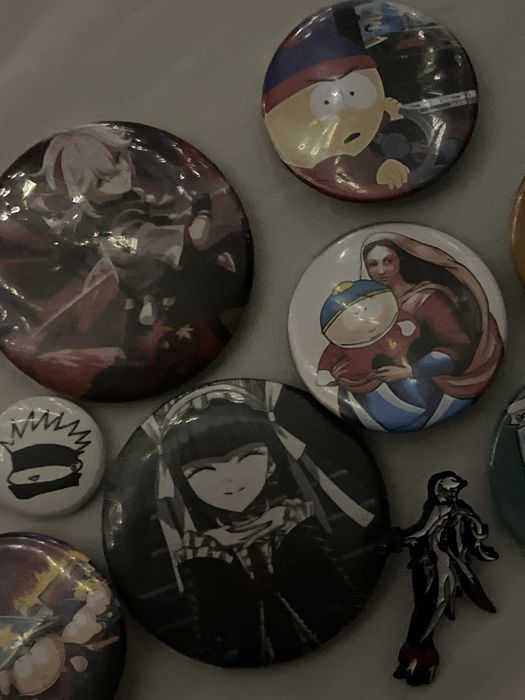 Значки із різними фандомами ‼️ОПИС ІЗ ЦІНАМИ‼️