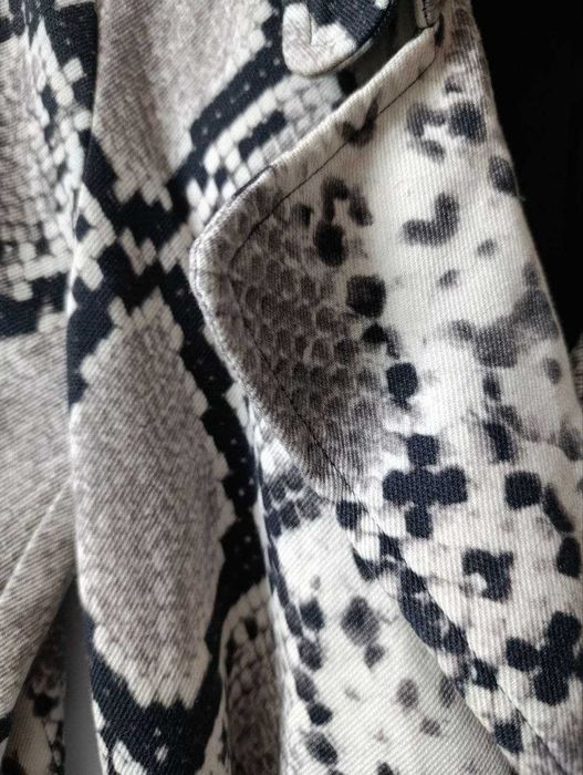 Жіночий тренч (плащ) mango з анімалістичним принтом р-р xs