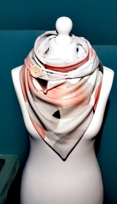 Zamotaniec/chusta/szal