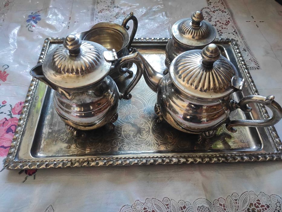 Мельхиоровый сервиз.