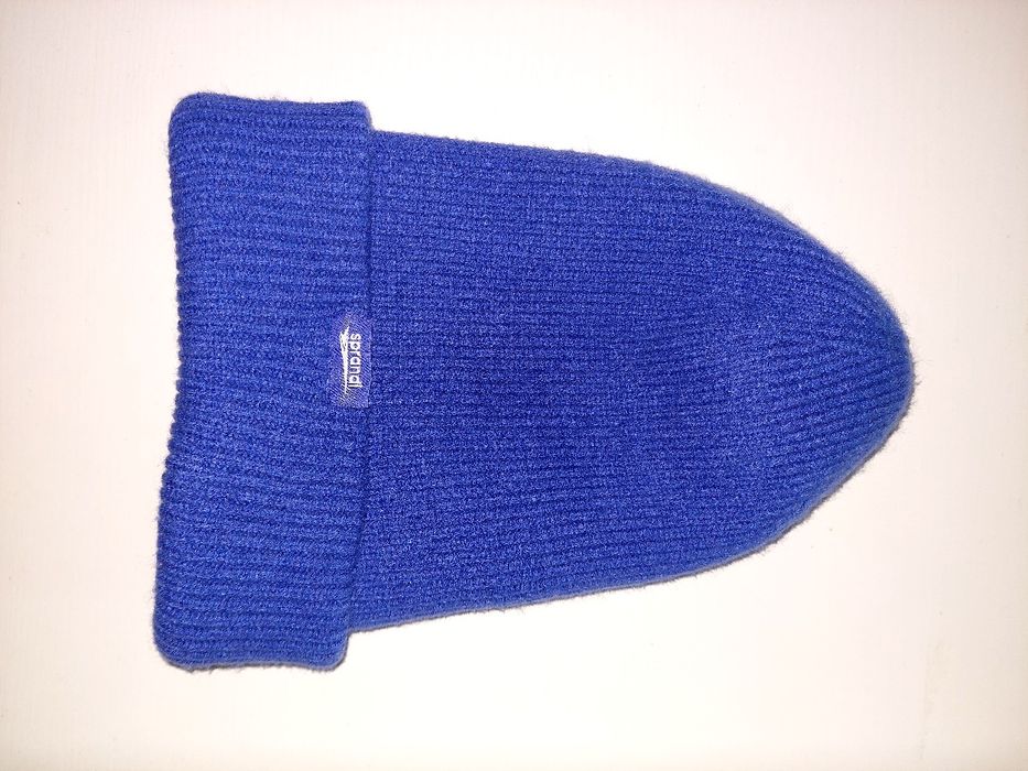 Nowa czapka Sprandi typu beanie