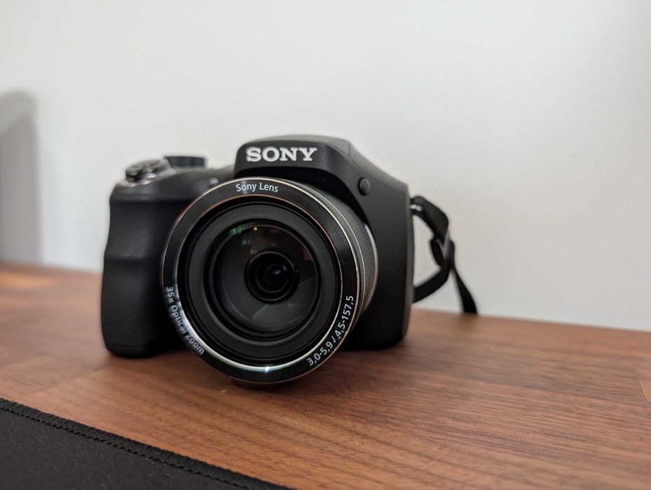 Sony Cyber-shot DSC-H300 - bolsa + cartão SanDisk 16GB