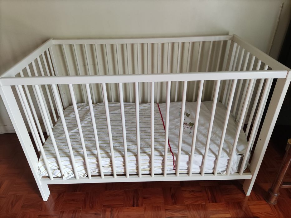 Cama bebé IKEA 120x60