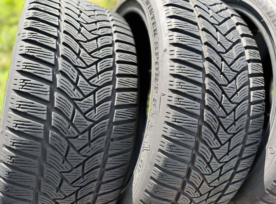 Зимові шини Dunlop 225/40 r18
