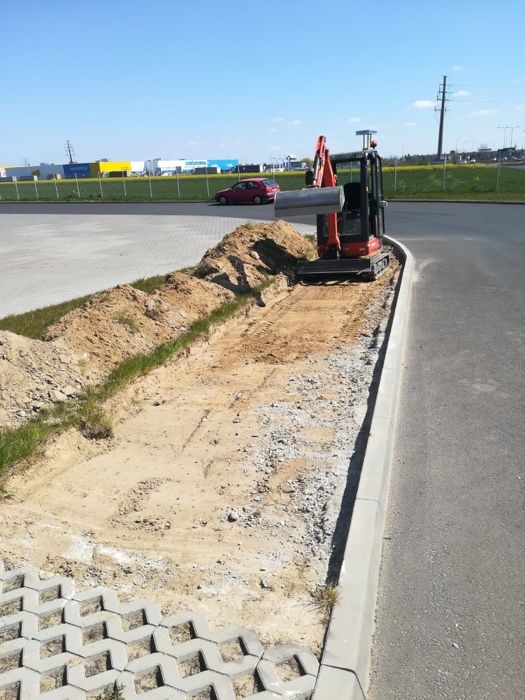 Usługi minikoparką