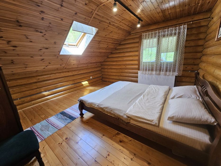 Будинок в горах деревʼяний подобово « Wow дача », чан і гірська річка