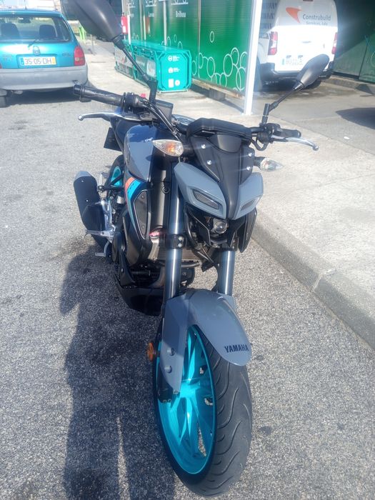 Vendo Yamaha mt-125cc como nova