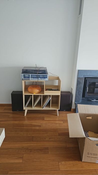 Aparelhagem da marca Rising - a funcionar