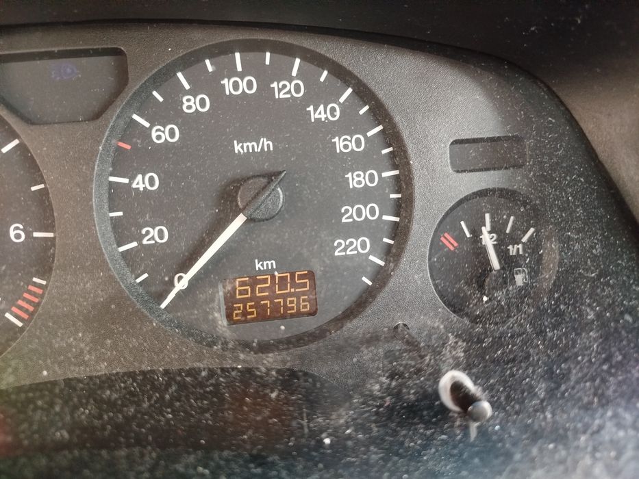 Opel Zafira A-  7 osobowa LPG