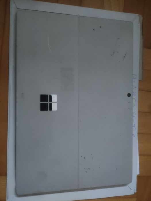 Tablet komputer Surface Pro 4