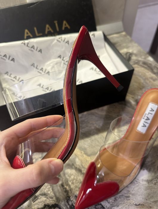 Туфлі Alaia Alaïa червоні Підбори Алайя сердечко