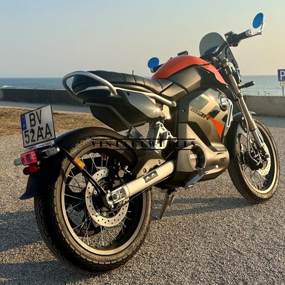 Super Soco TC Max – Elétrica | 2025 | Apenas 1.000 km | IVA dedutivel