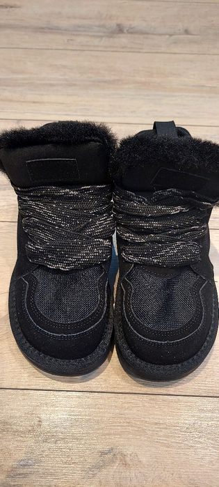 Nowe Śniegowce Sneakersy 40 Ocieplane Czarne Miękkie Futerko