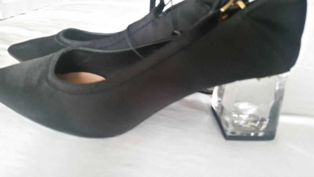 Buty na obcasie Zara 36