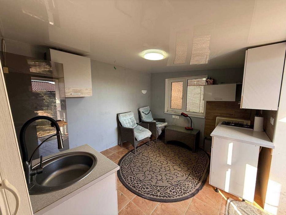 Сдам 2 этажный дом в Сухом лимане, газ, солнечные панели