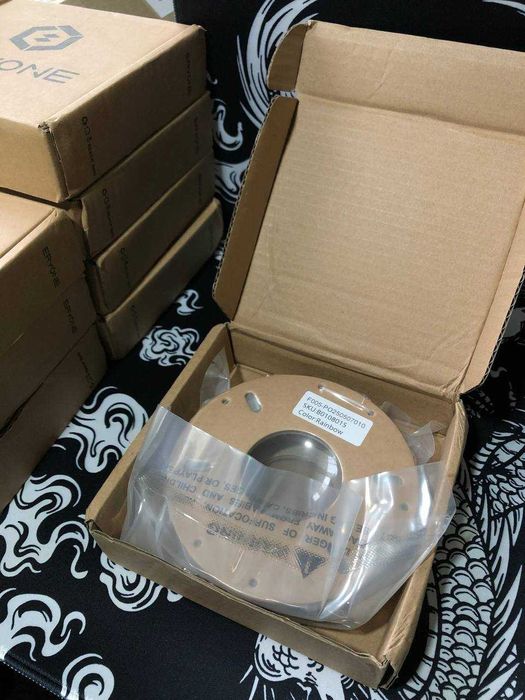 Незвичайний філамент Eryone PLA glow in dark для 3д друку