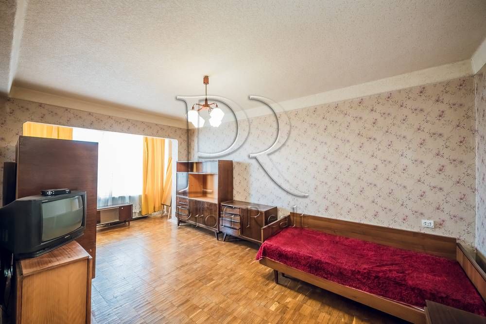 Продаж 1 кімнатна квартира Ореста Левицького 13/Курчатова/метро Лісова