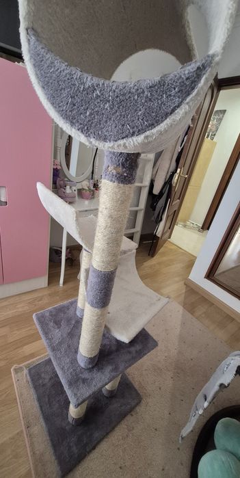 Torre de gato usado