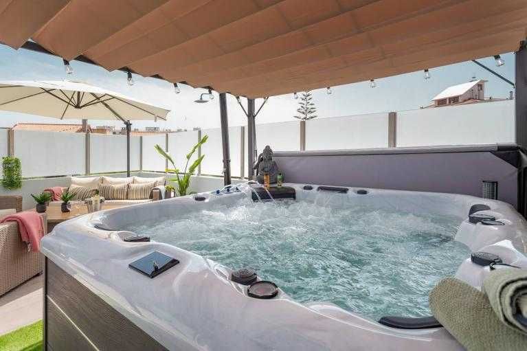 New Spa Rubi, Marca: Spas Diamond.pt (dim: 220 x 220 x 94cm)