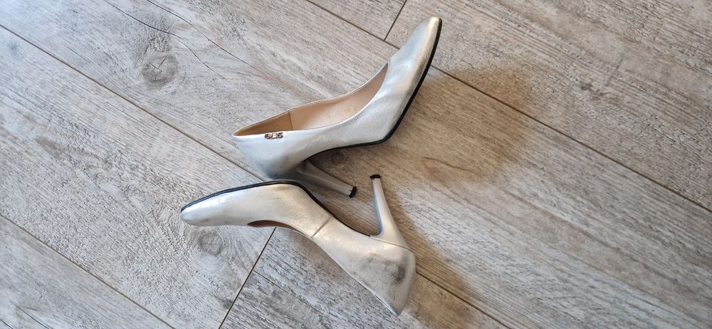 Embis Buty na obcasie 35