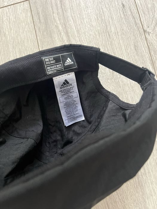 Adodas кепка чоловіча