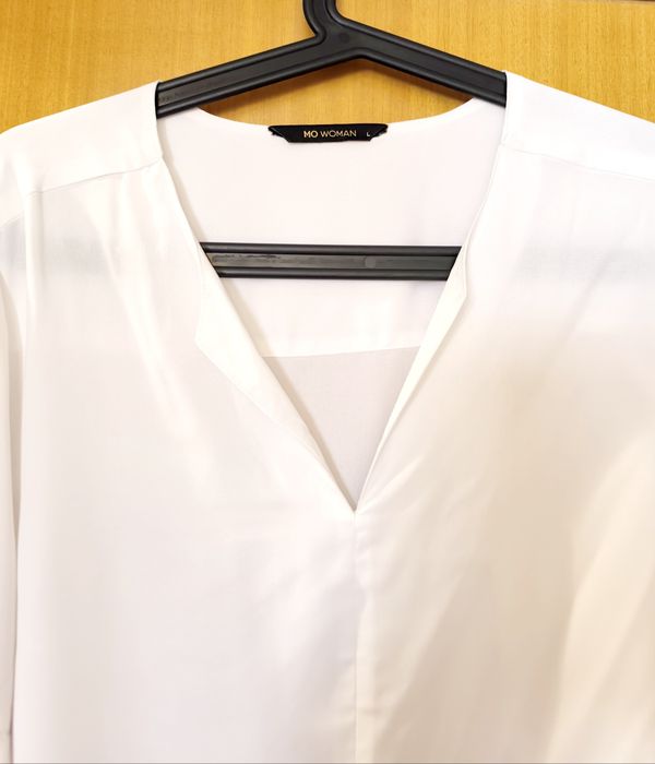 Blusa branca de mulher