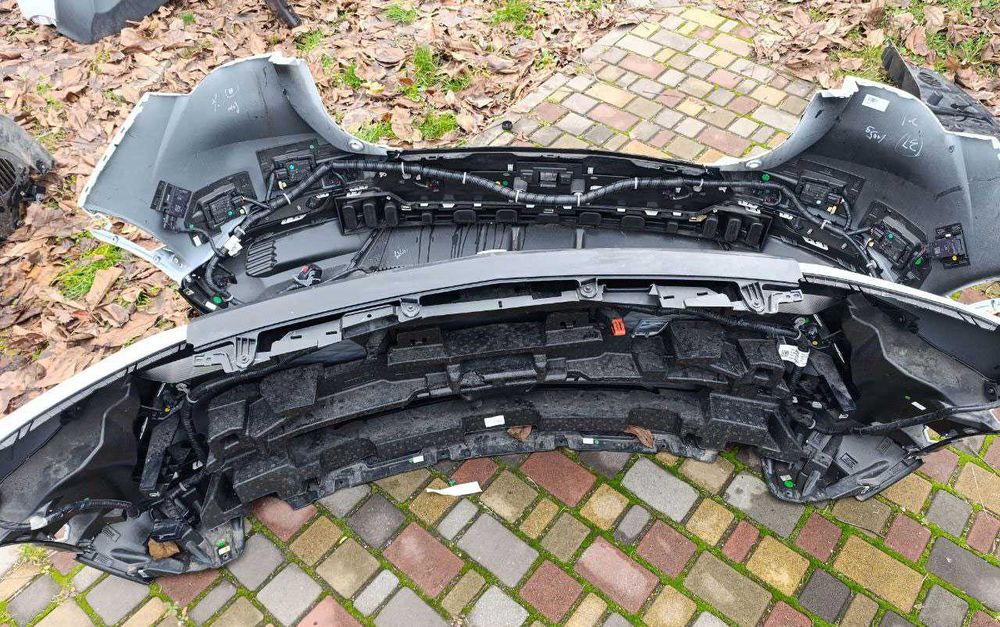 Бампер Chevrolet Equinox EV LT RS Оригінал б/в із США – Відмінний стан