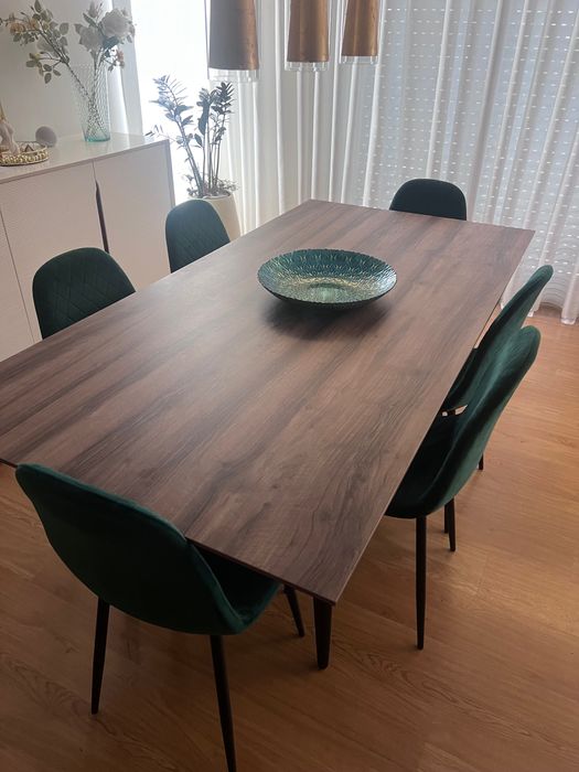Mesa de jantar com 6 cadeiras