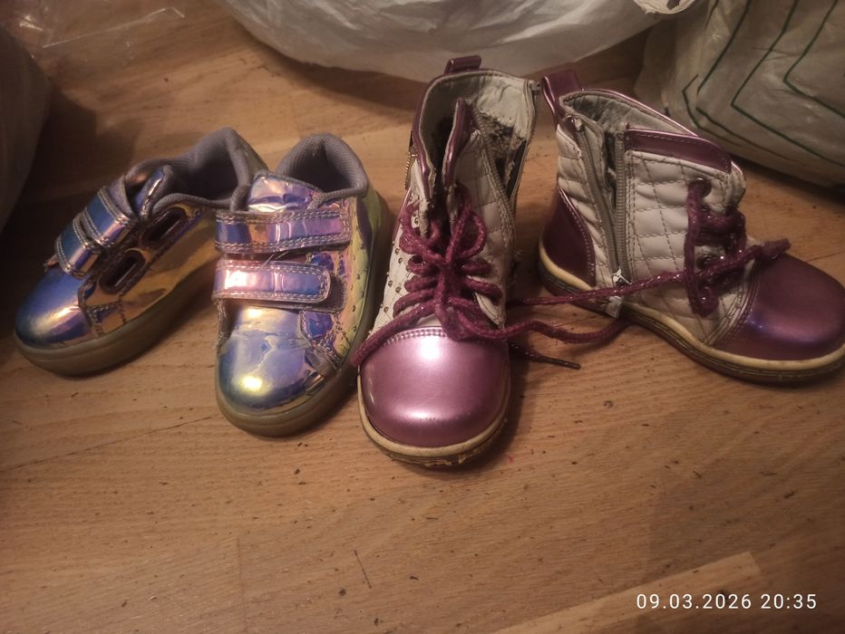Взуття на дівчинку 22-23 р