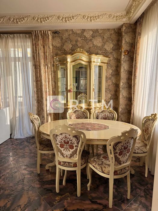 Продаж великогабаритної 2-кімнатної квартири 120 м² у Центрі міста!!!