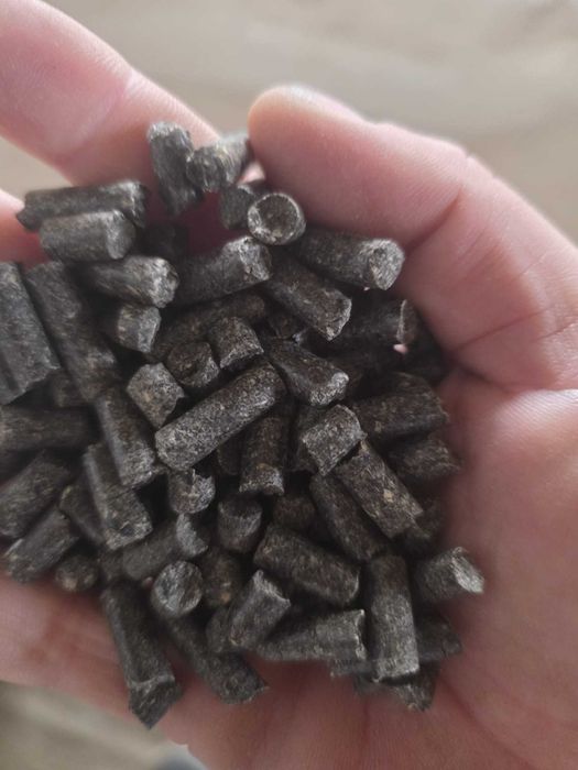 Pellet z łuski słonecznika 8mm 1450 zł brutto