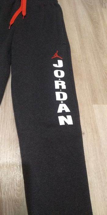 Спортивные штаны утеплённые