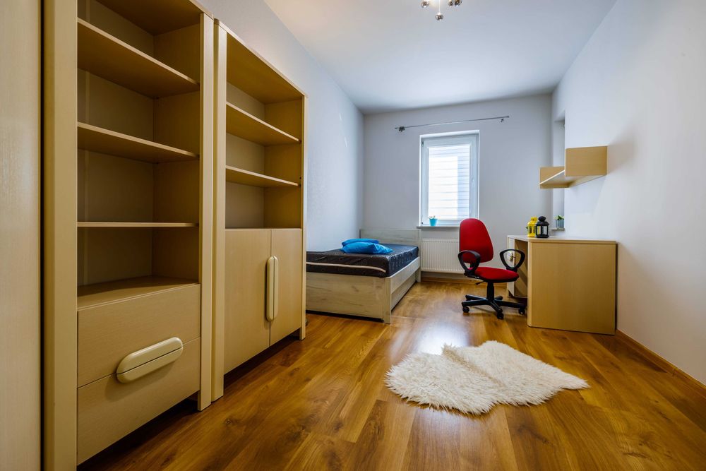 Duży, umeblowany pokój, ul. Sikorskiego, Rzeszów, Villa Riviera, Uniwersytet -1050 zł