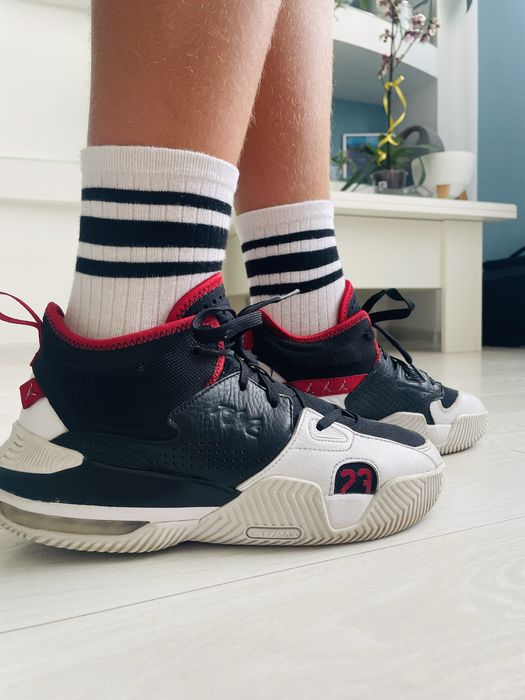 Кросівки Оригінал Nike Air Jordan Stay Loyal 2