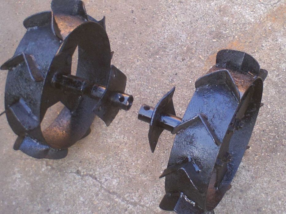 alfaias para motoenxada ou motocultivadora rodas e freses