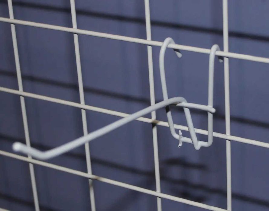 Крючки торговые на сетку (решетку), Б/у !!