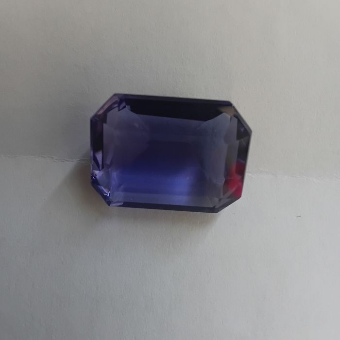 Ametista certificada com 18 kilates