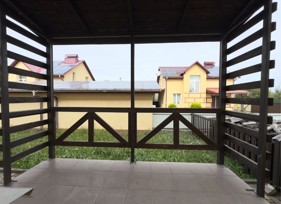 Прочаж чудового таунхауса в Агрономічному