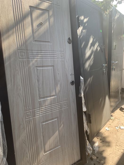 Входные двери от 3500. Экономки-2500