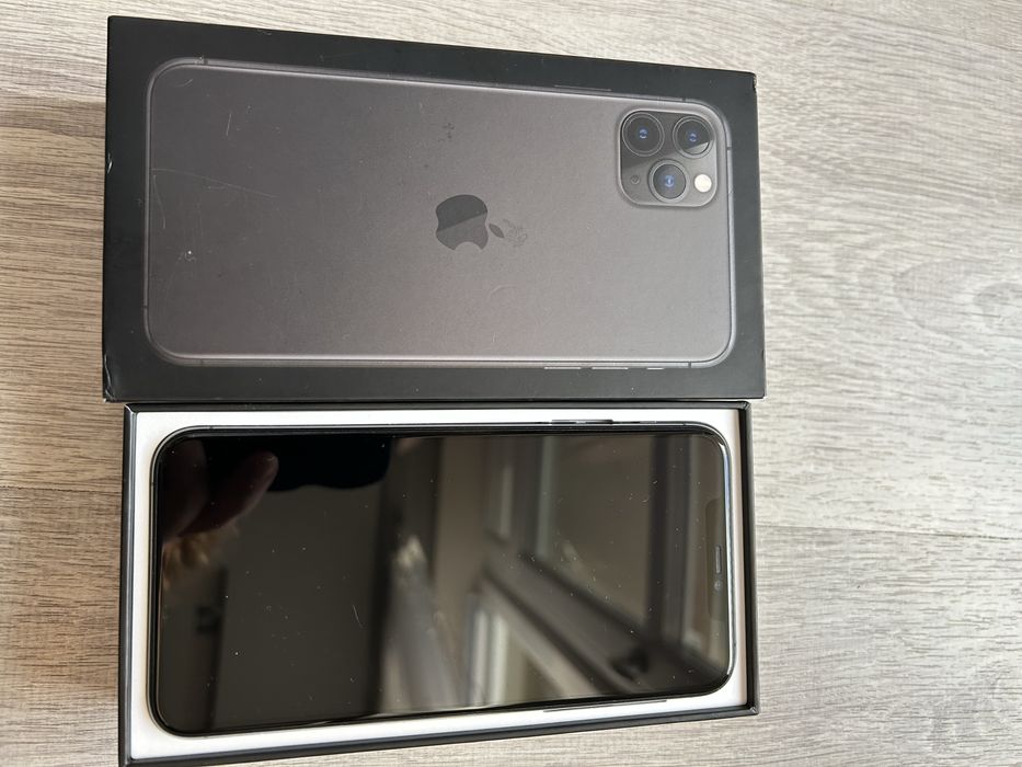 Продам Iphone 11 pro max 256 gb