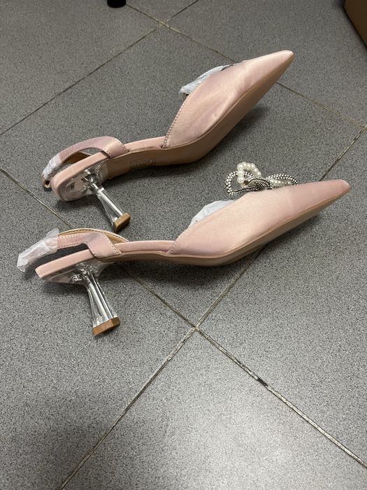 Sapatos novos de tacão médio Shein,rosa com pedras,37-10€