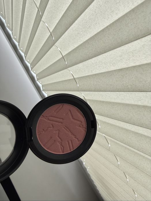 Róż Mac skinfinish colourstruck blush/ Honeylove