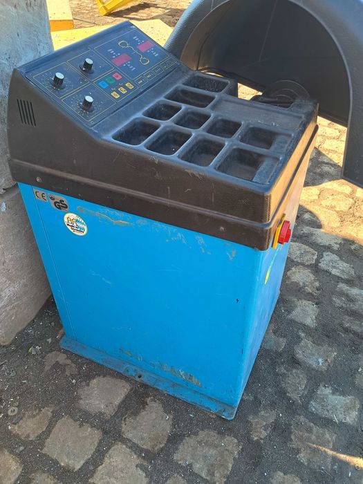 Sprzedam wyważarke do kół