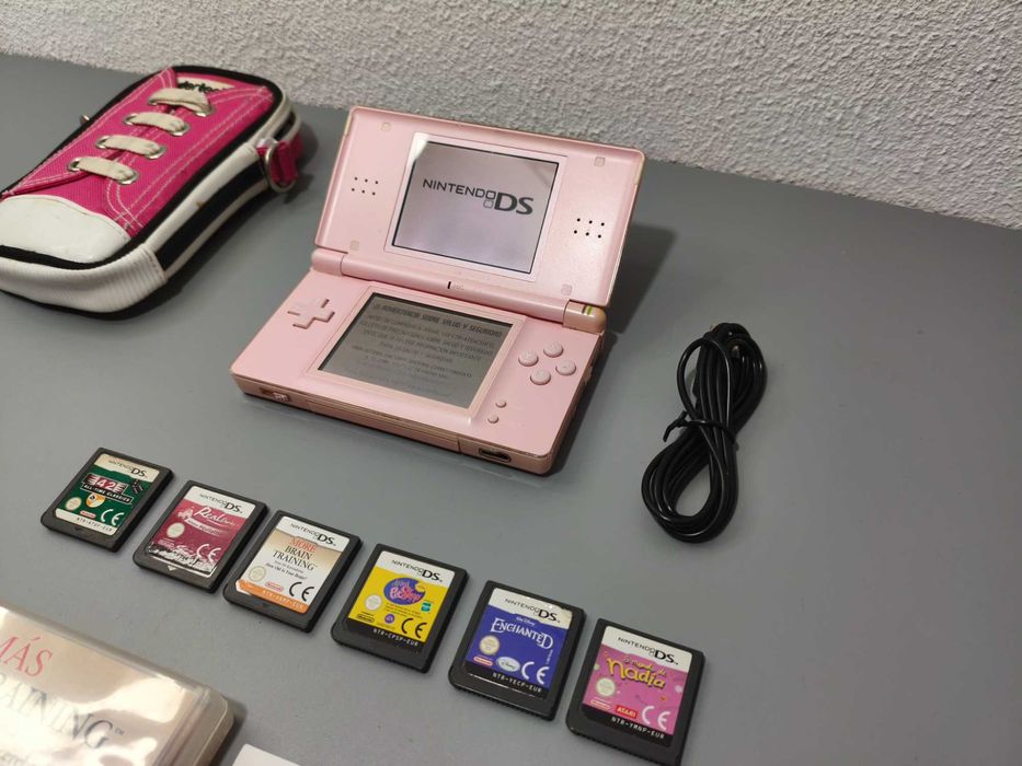 Nintendo DS Rosa + Jogos