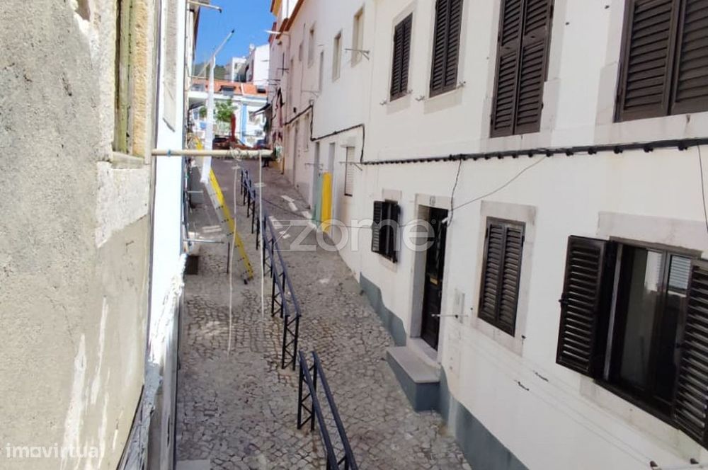 Apartamento T1 para remodelação total