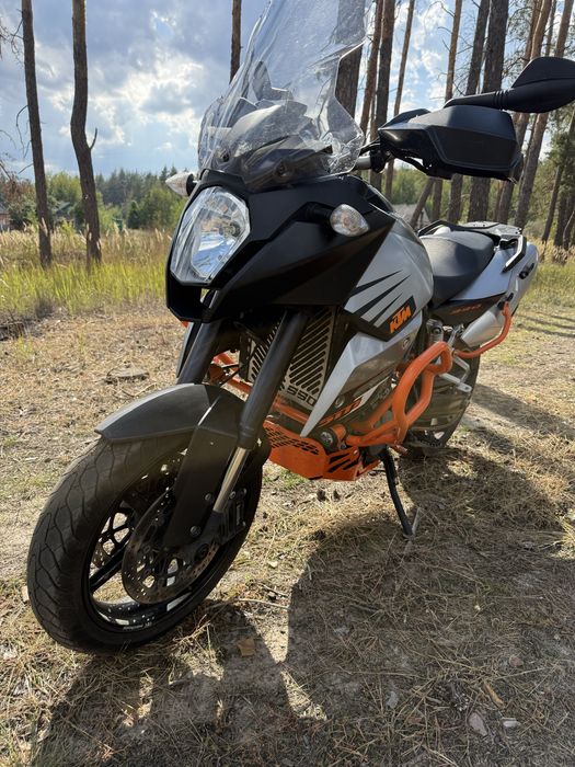 KTM 990 Supermoto