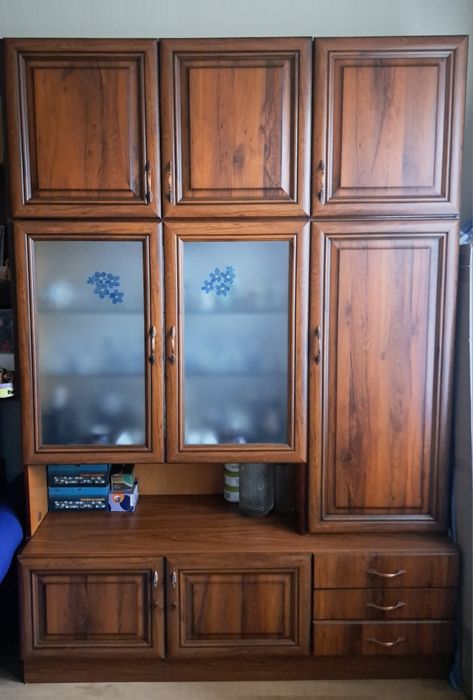 Сервант для вітальні