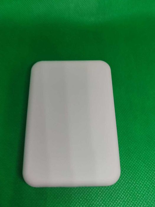 Повербанк MagSafe