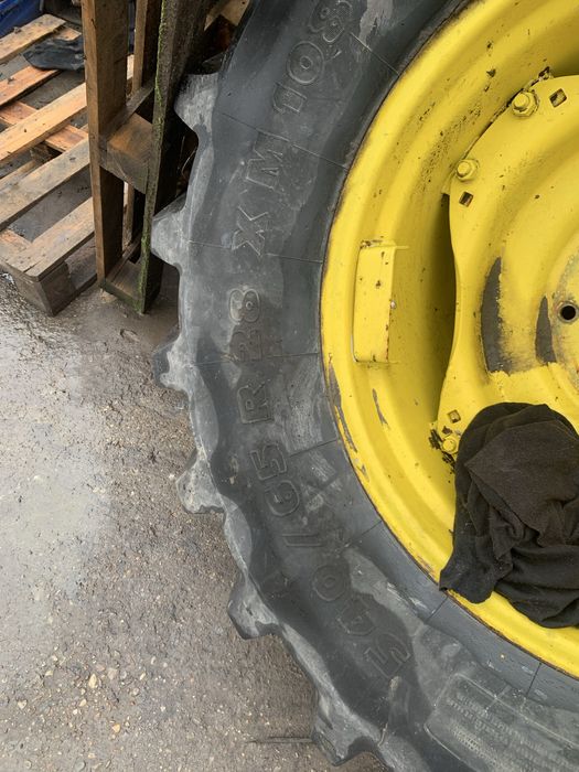 Koła 540/65r28 john deere