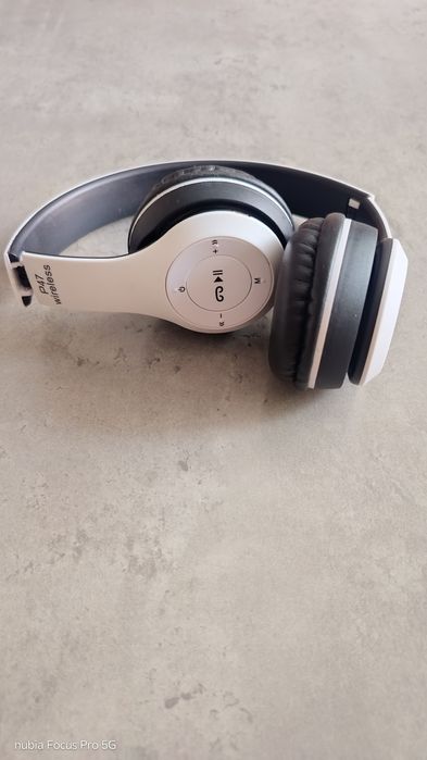 Bezprzewodowe słuchawki Bluetooth